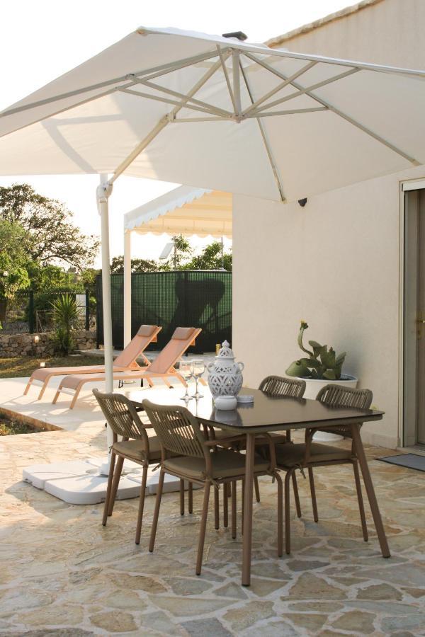 Enjoytrulli - Countryside Villa Noci Bagian luar foto